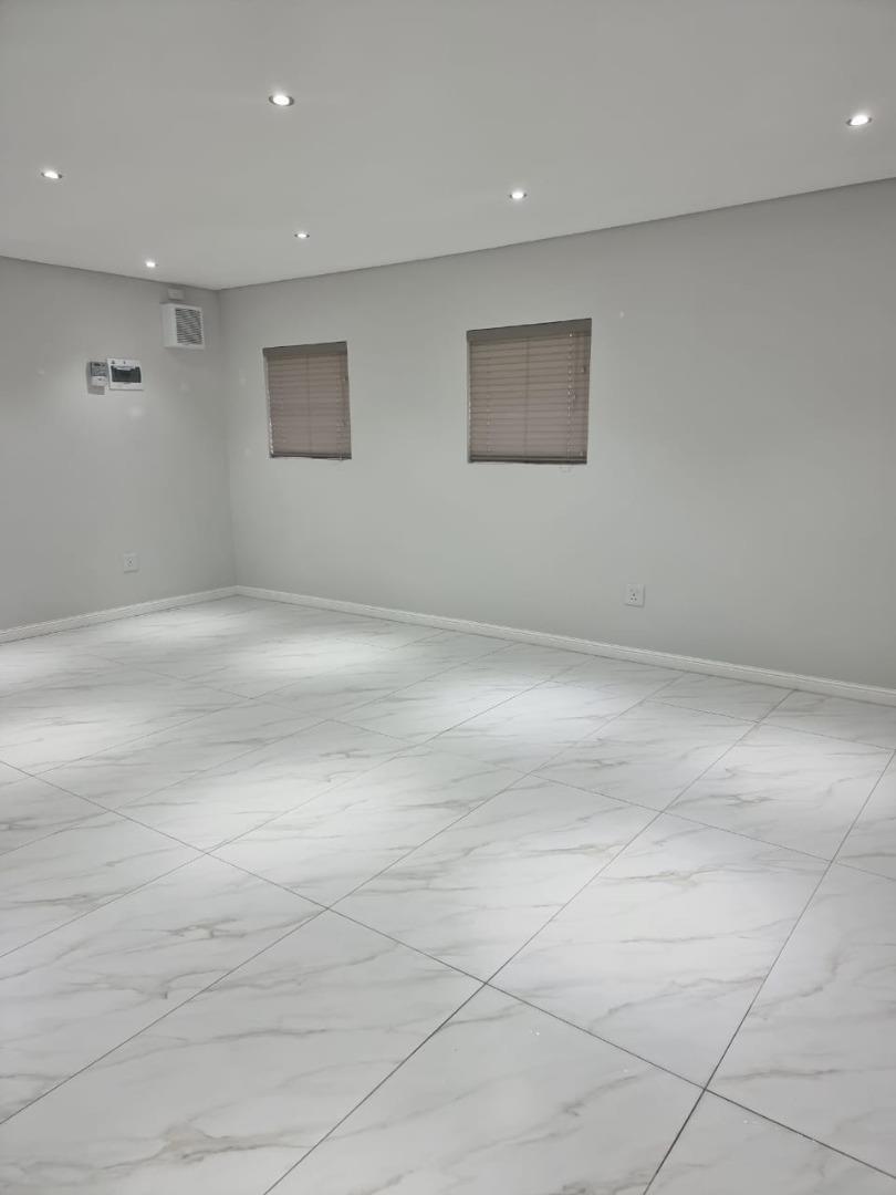 To Let Commercial Property for Rent in Dana Bay Western Cape